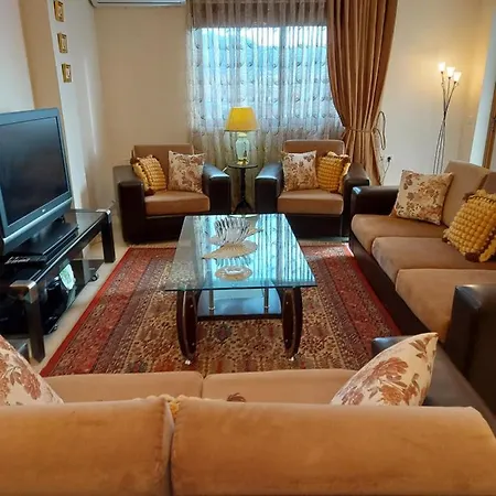Geni Apartment *
