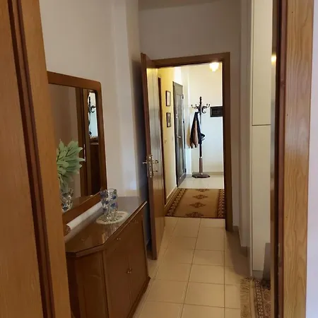 Geni Apartment *